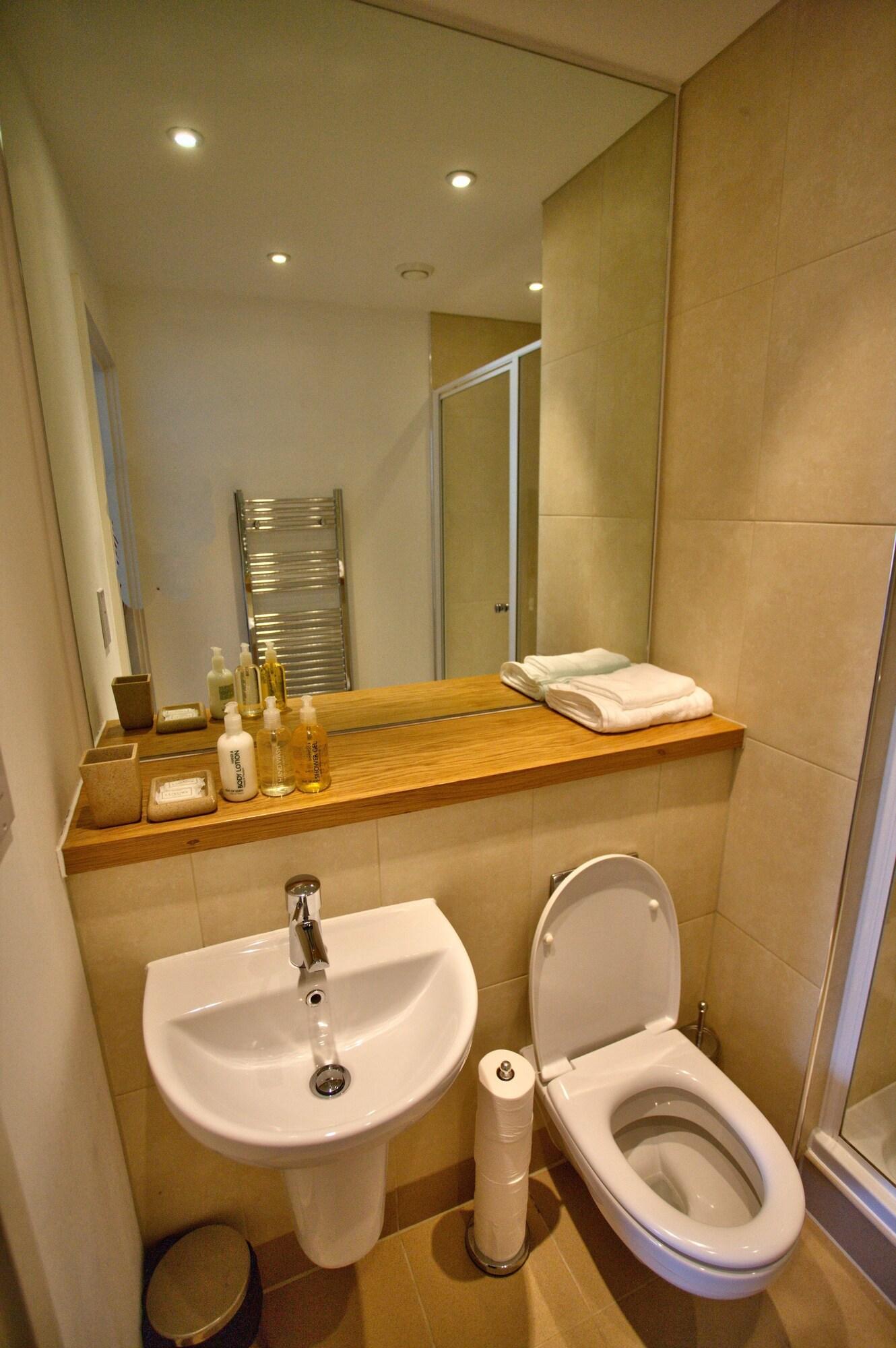 Quay Apartments Leeds 리즈 외부 사진